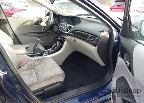 2017 Honda Accord Lx z USA, uszkodzony, nr VIN 1HGCR2F3XHA084965